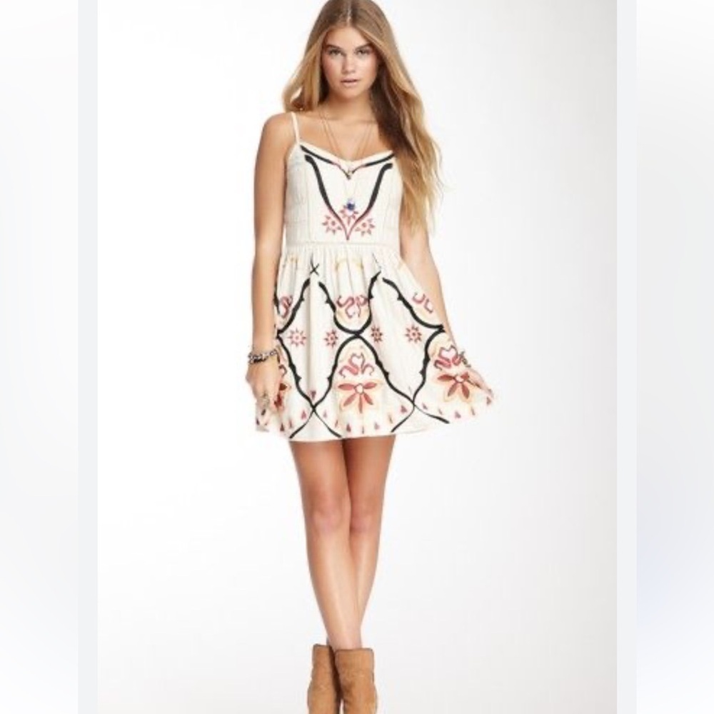 Free People Cotton Floral Embroidered Mini Dress Size 6